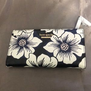 Kate Spade floral wallet